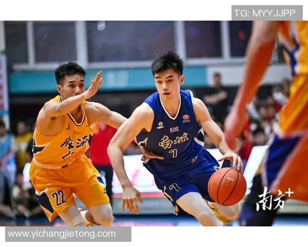 原帅的成长之路:从青涩少年到炙手可热的篮球明星