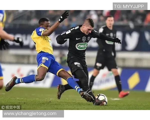 法国杯激战在即巴黎圣日耳曼迎战索肖球队的精彩对决分析 法国杯激战在即巴黎圣日耳曼迎战索肖球队的精彩对决分析